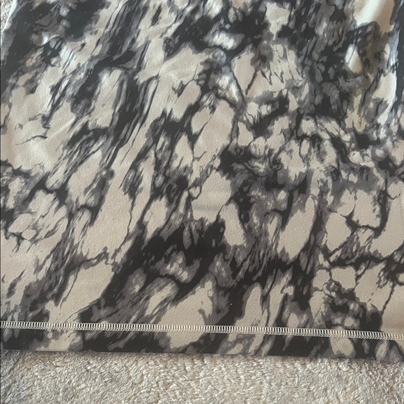 Lululemon Power Y Tank Top Size 6 Marble Tan Gray Black Stretch Athletic - Picture 2 of 7